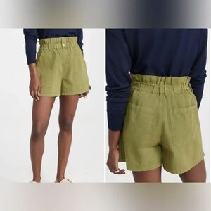 NWT Blank NYC Paperbag Waist Twill Shorts in Green - Size Small ✨️💚